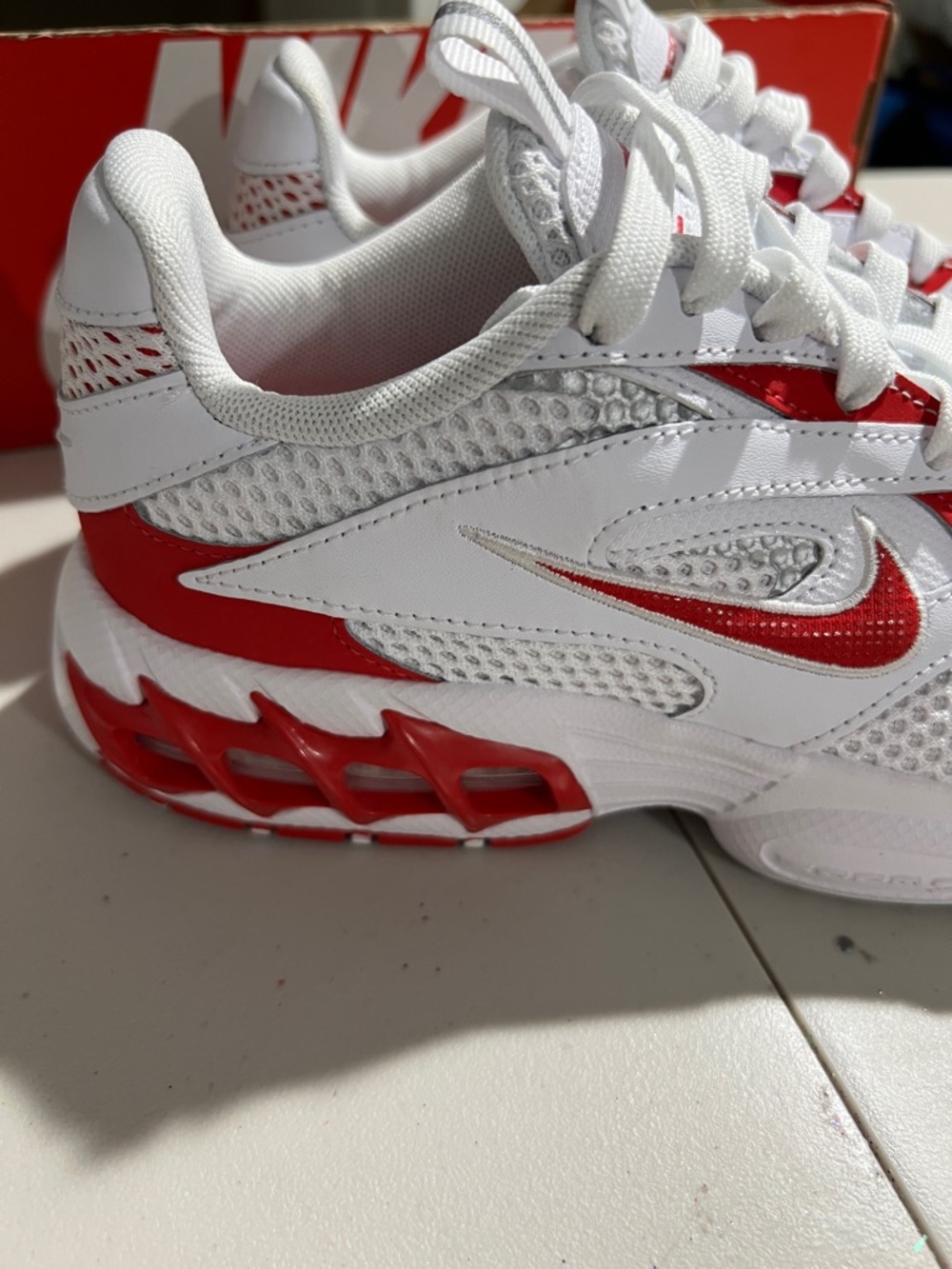 Nike Zoom Air Fire - Picture 2 of 8